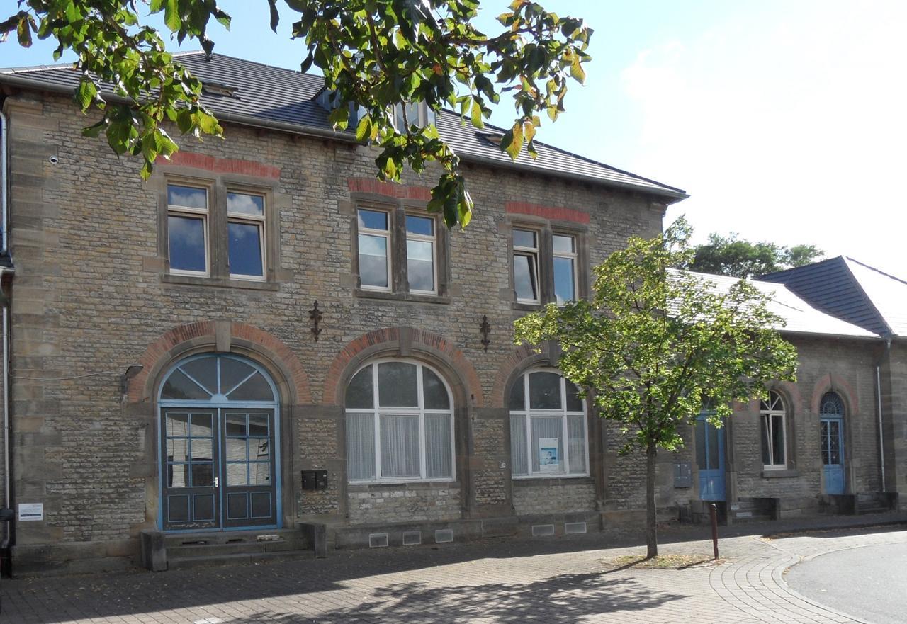 Im Bahnhof - Gaestezimmer - Weikersheim Buitenkant foto