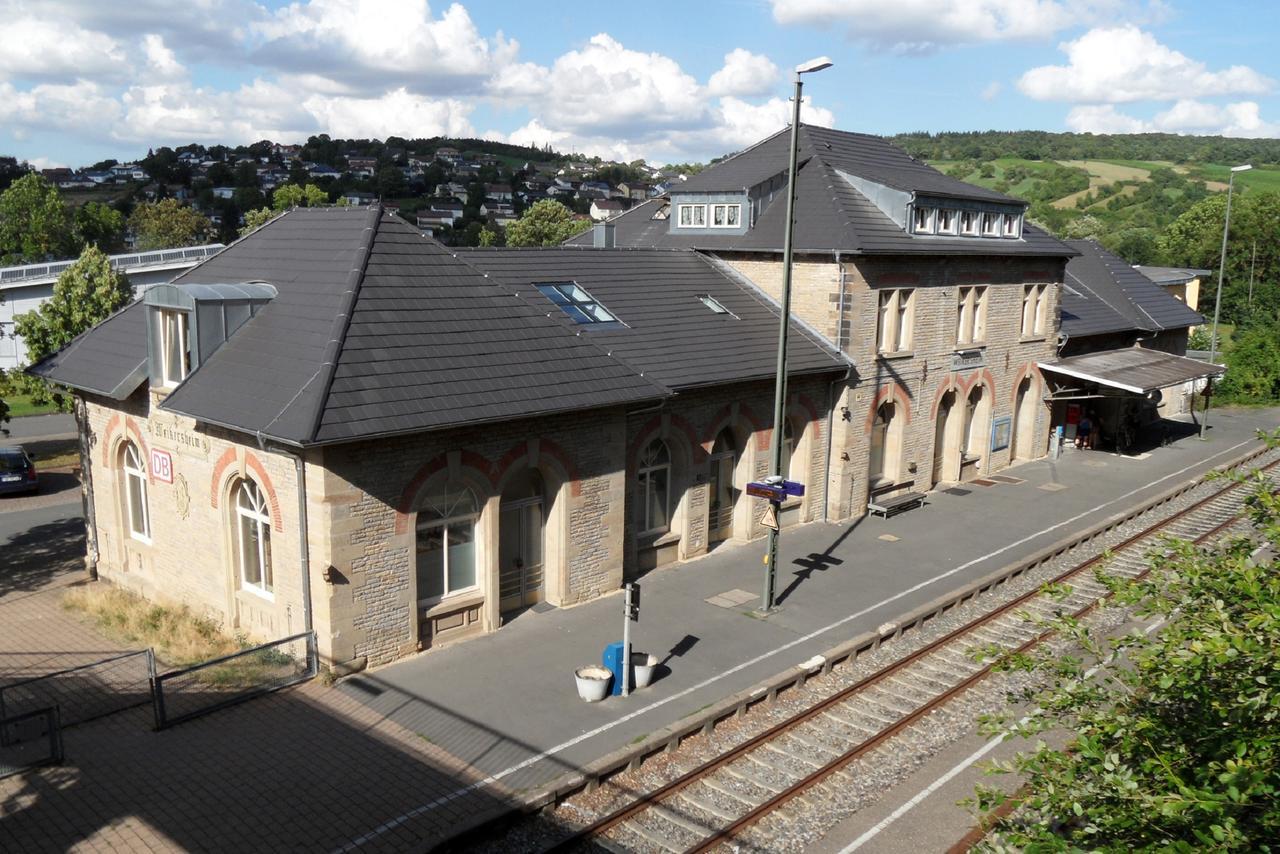 Im Bahnhof - Gaestezimmer - Weikersheim Buitenkant foto